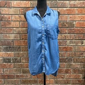 Sneak Peek Chambray Sleeveless Button Up Size Large Pre-Owned